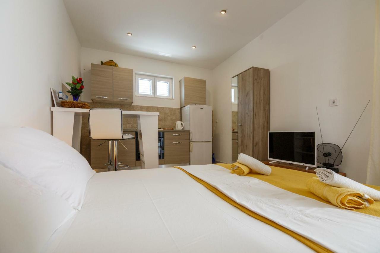 Comeissa Apartment
